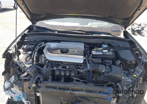 2020 Lexus Ux 200 z USA, uszkodzony, nr VIN JTHP3JBH7L2027198